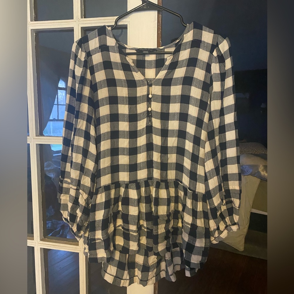 American eagle size medium.